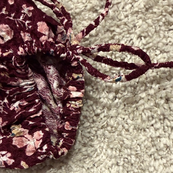 LOFT Burgundy Floral Blouse - Picture 4 of 8